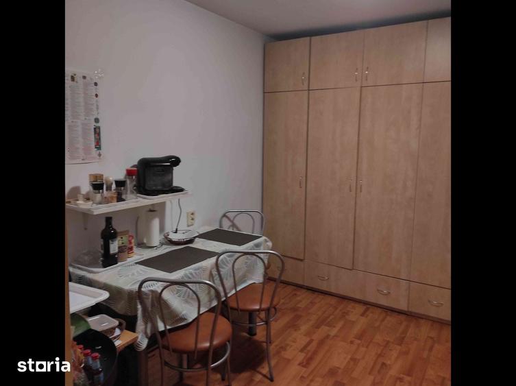Casă cu 3 camere cu Teren 180 Mp în Calea București