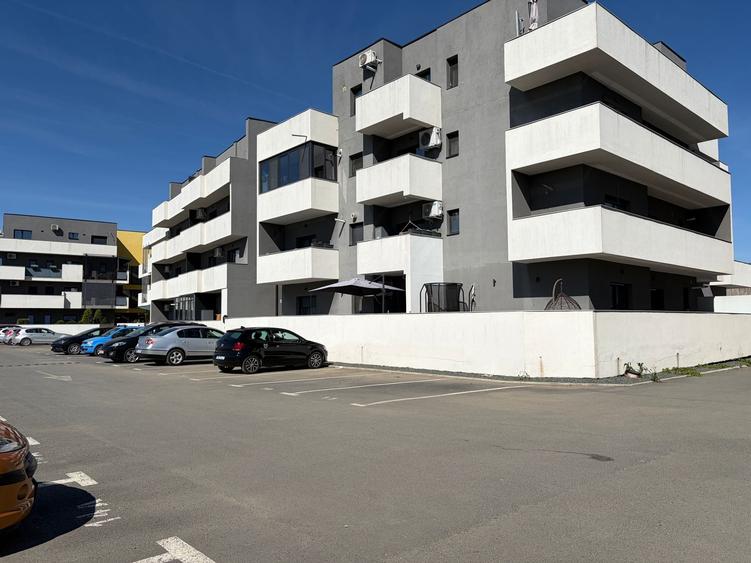 Apartament cu 2 camere decomandat în Giarmata-Vii