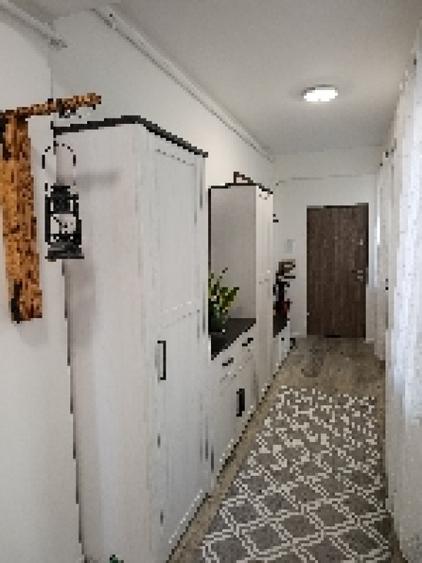 Apartament cu 2 camere decomandat în Giroc