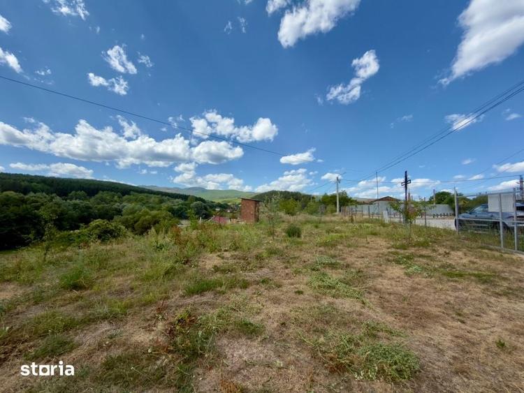 Teren de 1137 mp, în Sava