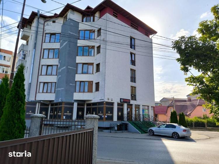 Spațiu comercial, de 85 mp, în Central