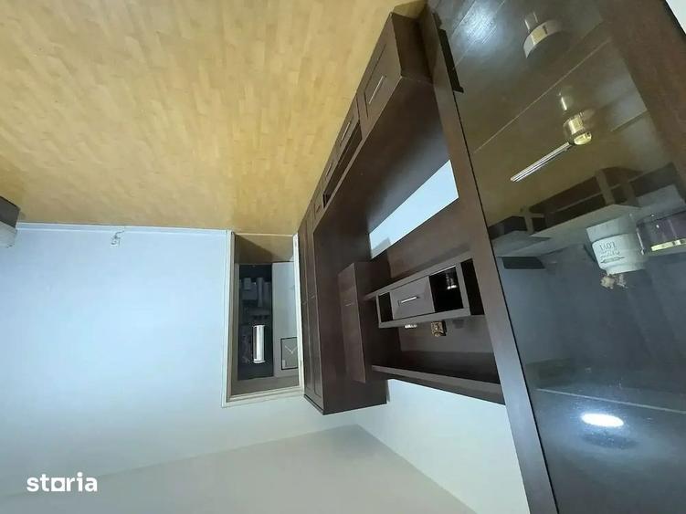 Apartament cu 3 camere semidecomandat, mobilat în Drumul Taberei