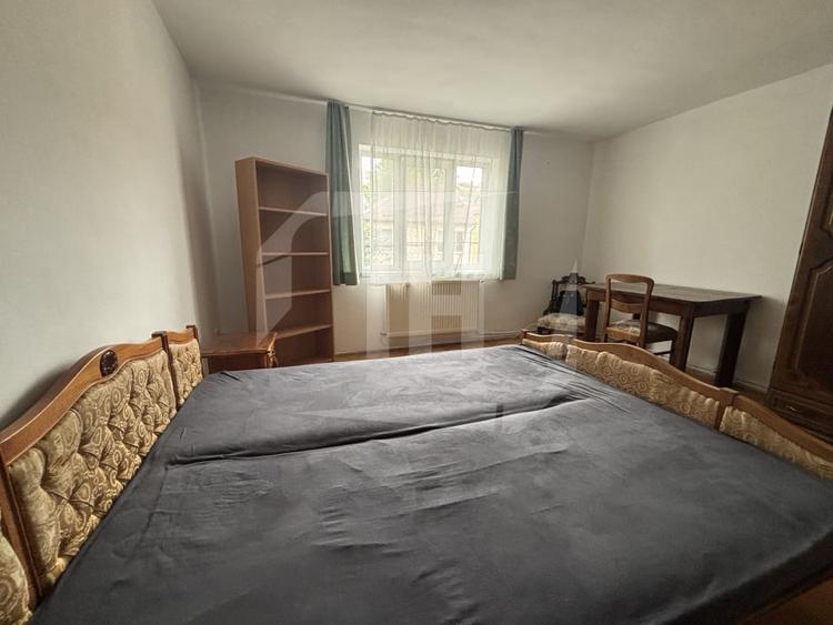 Apartament cu 4 camere semidecomandat, mobilat în Gruia