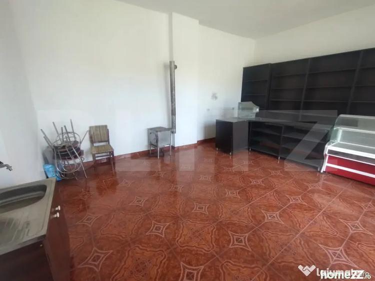 Casa 3 camere, 100mp si spatiu comercial, teren 513 mp, zona - 11