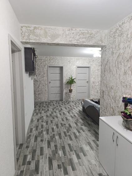 Casă cu 4 camere în Alparea