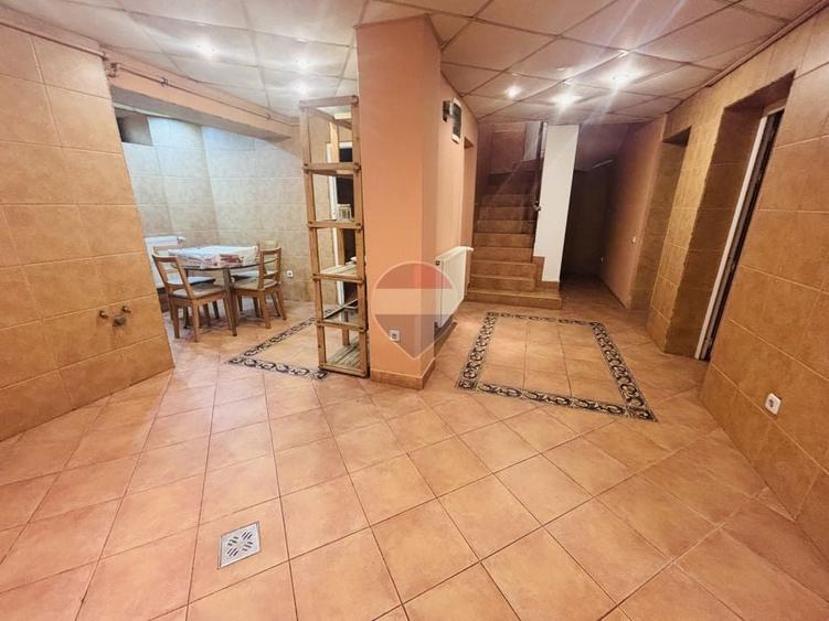 Casă individuală cu 4 camere cu Teren 200 Mp în Dorobanți