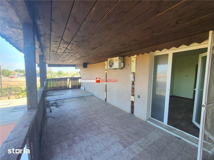 Casă cu 5 camere cu Teren 1463 Mp în Tăut