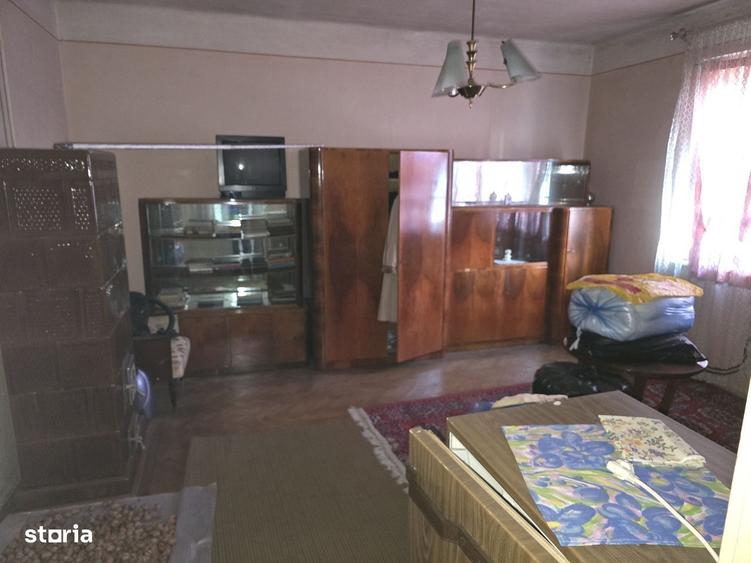 Casă cu 3 camere în Mureșeni