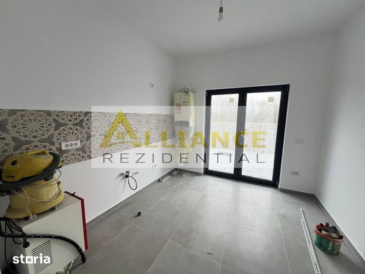 Casă cu 3 camere cu Teren 250 Mp în Berceni