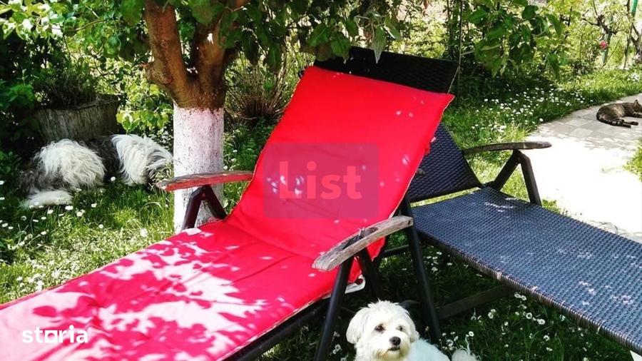 Casă cu 5 camere cu Teren 1800 Mp în Recea