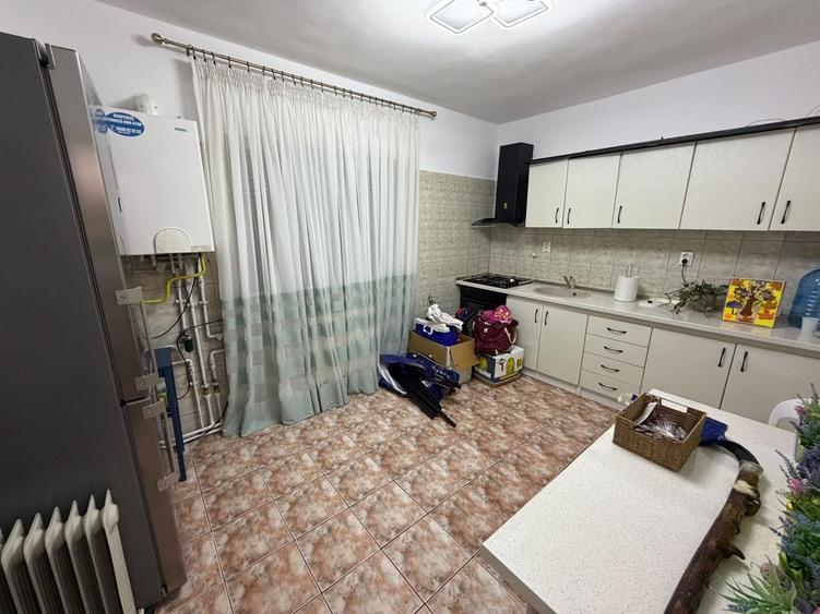 Casă individuală cu 3 camere cu Teren 350 Mp în Fundeni