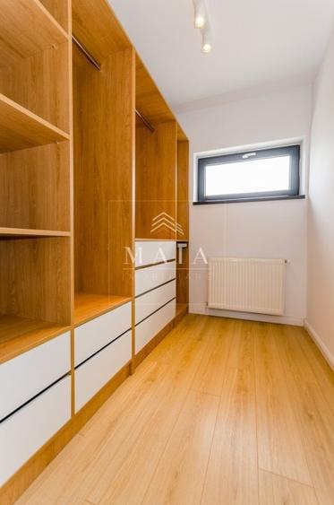 Duplex cu 4 camere cu Canalizare în Șelimbăr