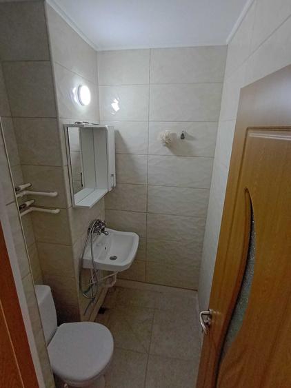 Garsonieră decomandată în Sud