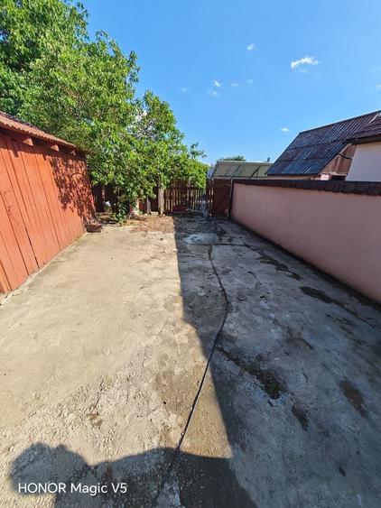 Casă cu 4 camere cu Canalizare în Ghiroda