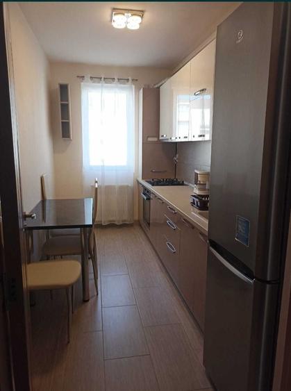 Apartament cu 2 camere semidecomandat în Florești