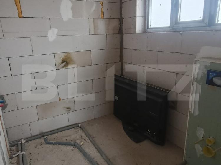 Casă individuală cu 8 camere cu Canalizare în Ampoi 3