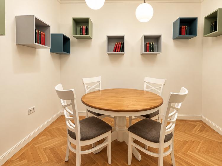 Apartament cu 3 camere în Aviatorilor