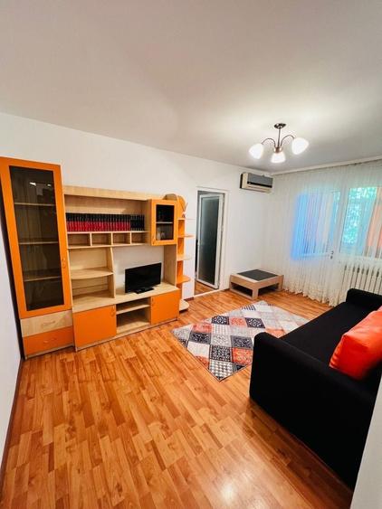 Apartament cu 2 camere semidecomandat în Tomis Nord