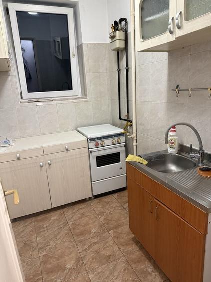 Apartament cu 2 camere semidecomandat în Gara de Nord
