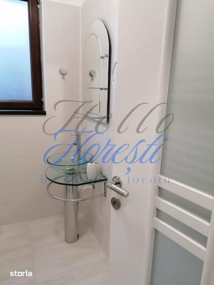 Casă cu 5 camere cu Canalizare în Florești