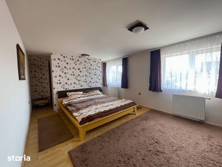 Casă cu Teren 867 Mp în Central