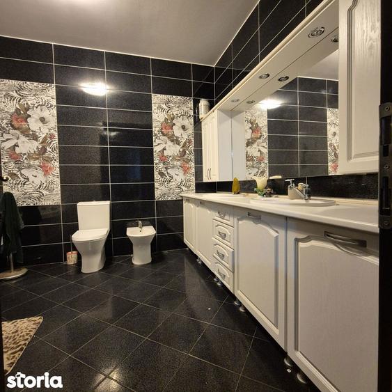 Apartament cu 3 camere în Ultracentral