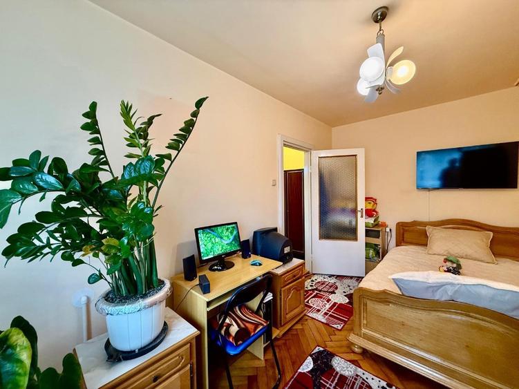 Apartament cu 2 camere semidecomandat în Zamfirescu