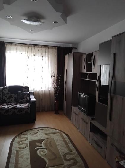 Apartament cu 2 camere decomandat în Sânpetru