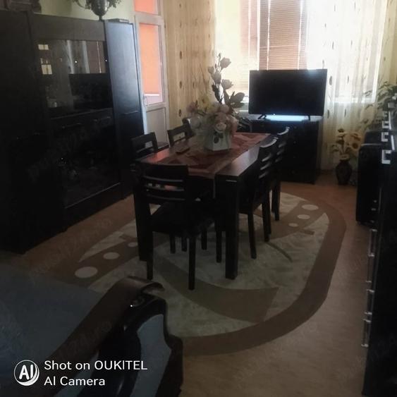 Apartament cu 4 camere decomandat în Exterior Vest