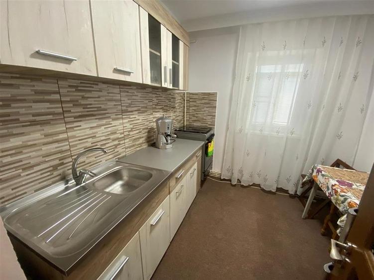 Apartament 3 camere - decomandat - Nicolina - 3