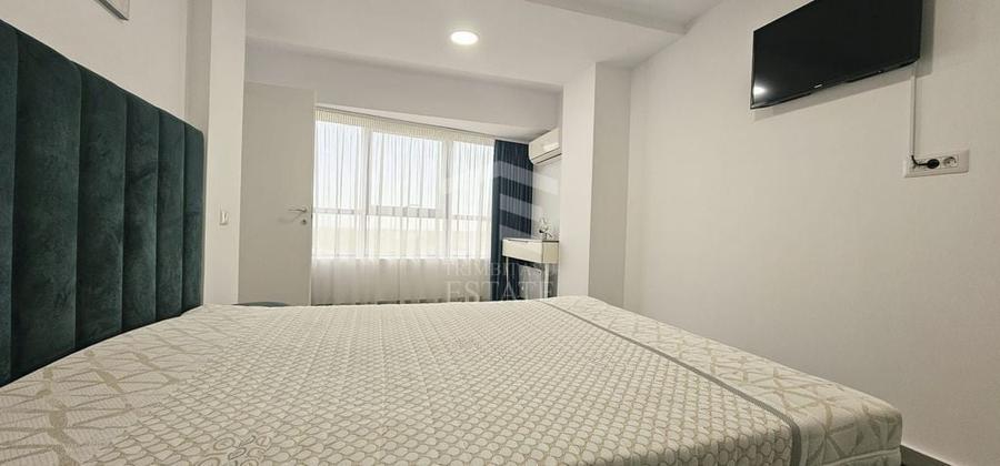 Apartament cu 3 camere semidecomandat în Central