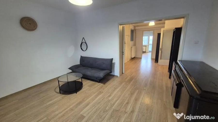 Apartament cu 2 camere semidecomandat în Central
