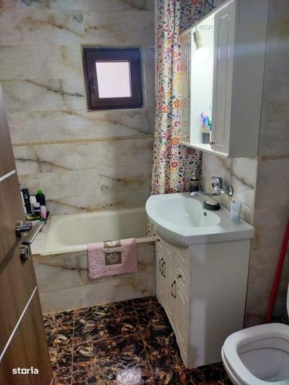 Apartament cu 2 camere decomandat în Albești