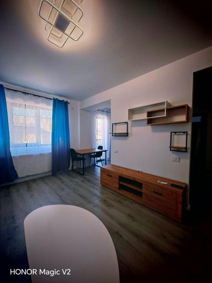 Apartament cu 2 camere decomandat în Adunații-Copăceni