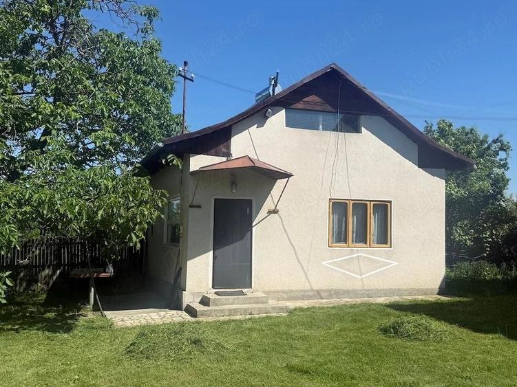 Casă cu 3 camere cu Teren 100 Mp în Central