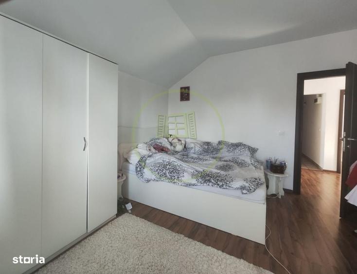 Casă cu 4 camere în Șimnicu de Jos