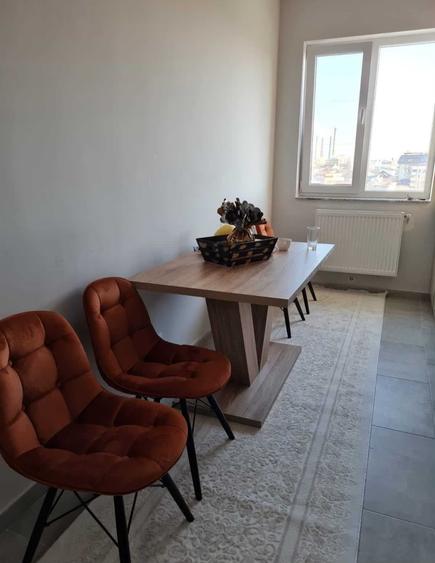 Apartament cu 2 camere decomandat, mobilat în Splaiul Unirii