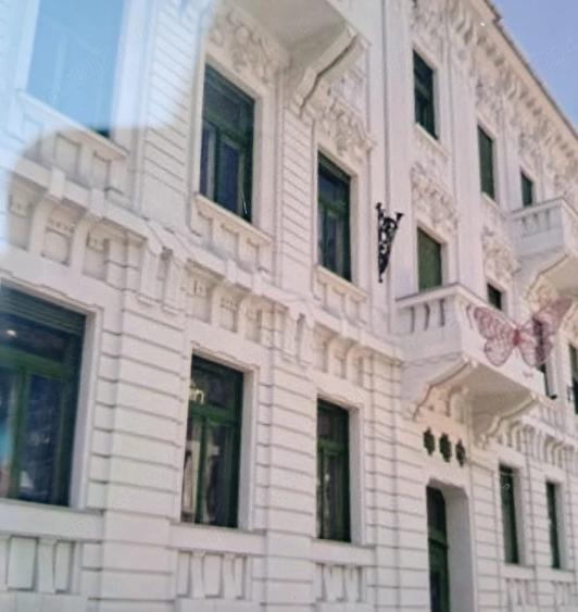 Apartament cu 4 camere nedecomandat în Central