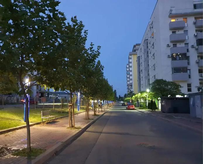 Apartament cu 3 camere decomandat în Titan