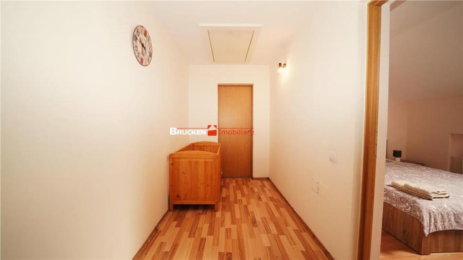 Apartament cu 3 camere decomandat în Nufărul