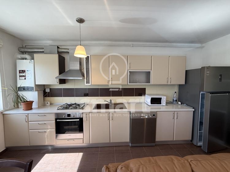 Apartament cu 4 camere semidecomandat în Bună Ziua