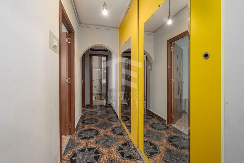 Apartament cu 3 camere decomandat, mobilat în Alexandru Obregia