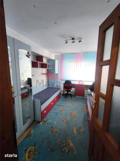 Apartament cu 4 camere în Central