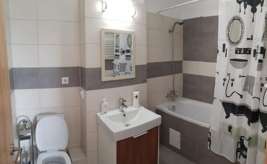 Apartament cu 2 camere semidecomandat în Dristor