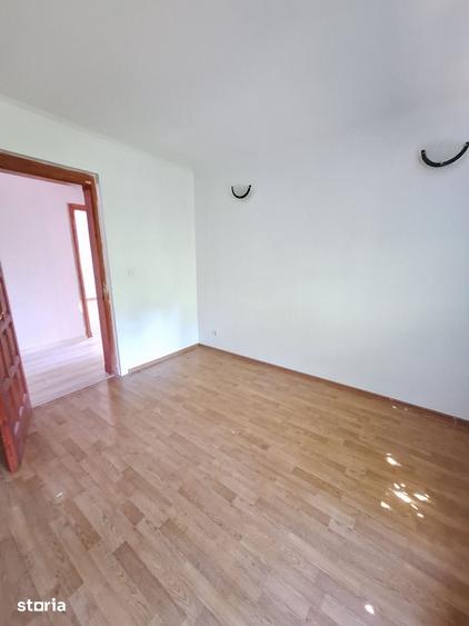 Casă cu 7 camere cu Teren 3077 Mp în Snagov