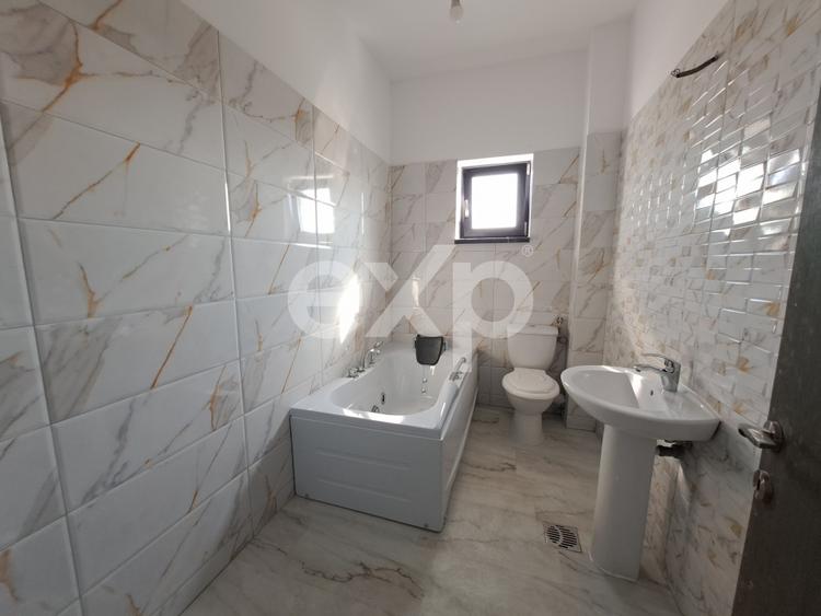 Apartament cu 2 camere decomandat, mobilat în Trivale