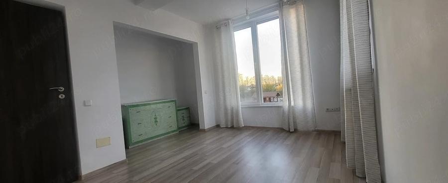 Casă cu Teren 250 Mp în Găneasa