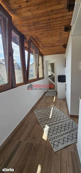 Apartament cu 3 camere decomandat, mobilat în Valea Cetății