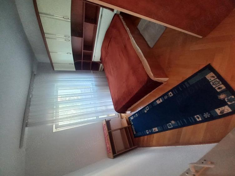 Apartament cu 3 camere decomandat în Zorilor
