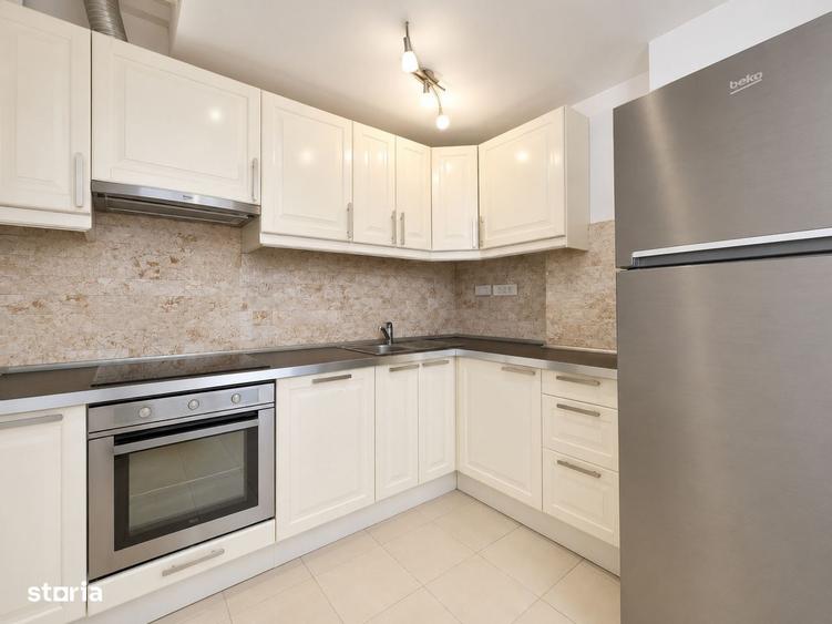 Apartament cu 3 camere în Iancu Nicolae
